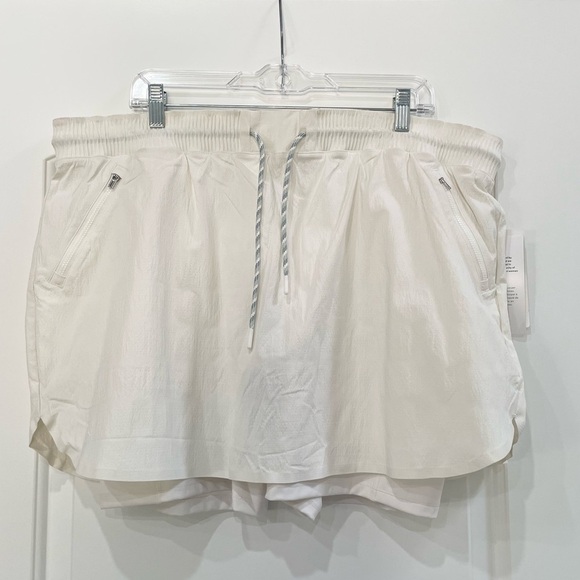 NWT Athleta White Trekkie Skort Size 18 - Picture 2 of 10